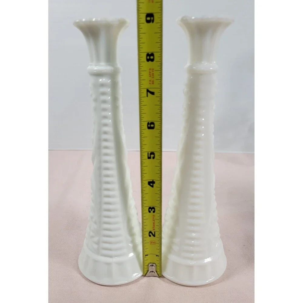 Vintage Anchor Hocking White Milk Glass Star & Bars Bud Vase 9